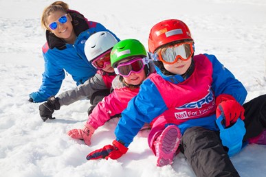 Esprti Ski Childcare image